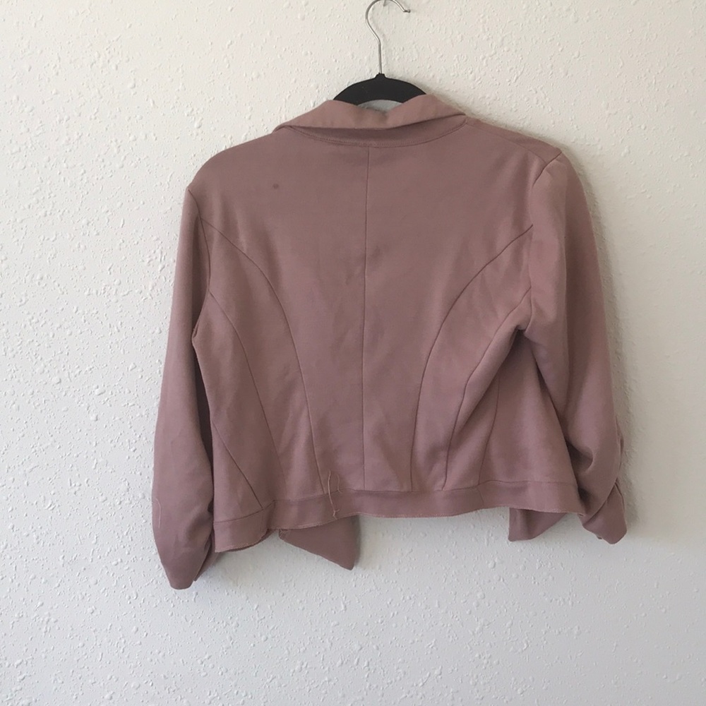 Blazer - Picture 2 of 3